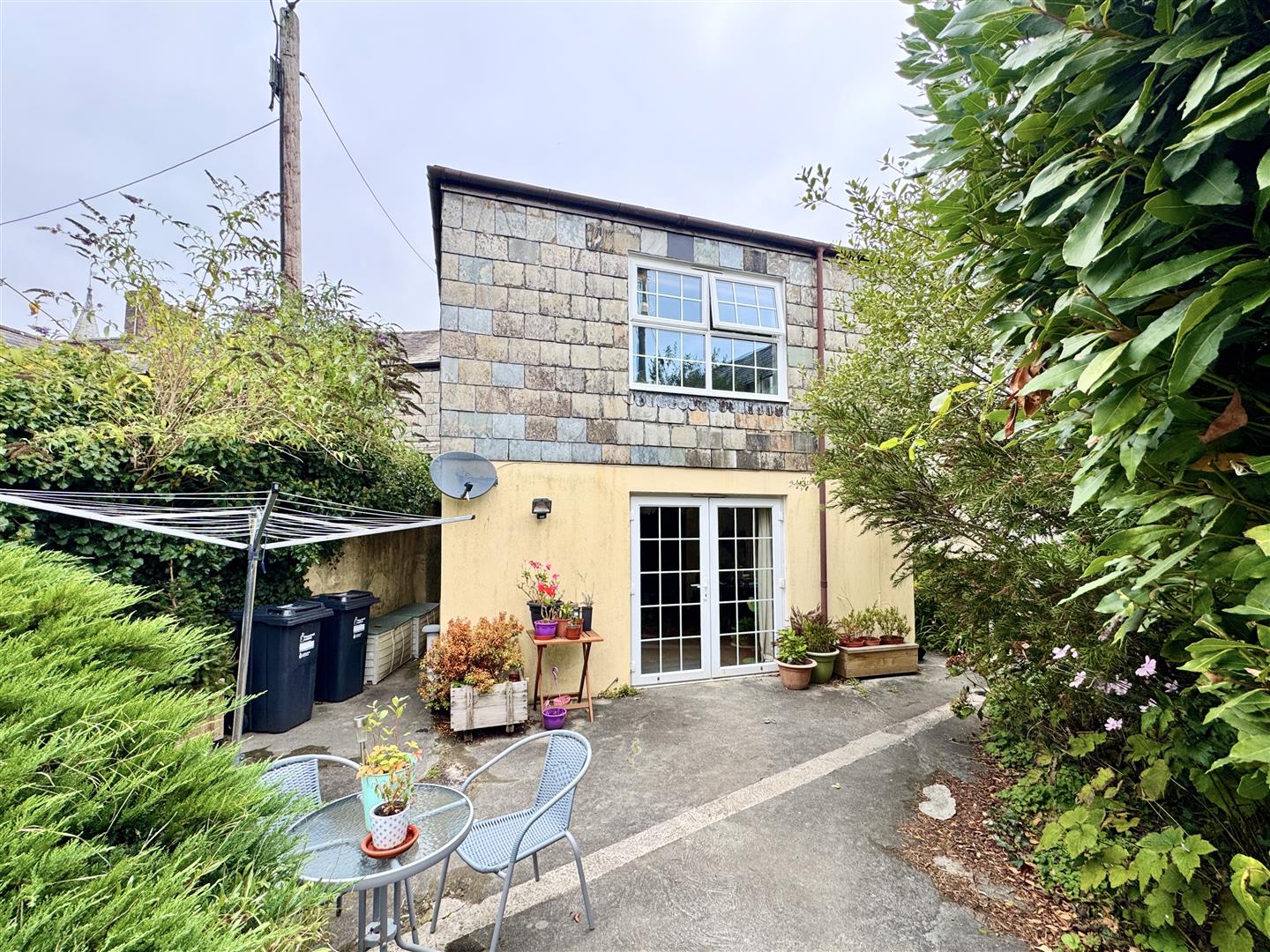 Higher East Street, St. Columb